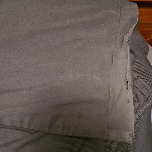 Wonder wink scrub set - Picture 4 of 4